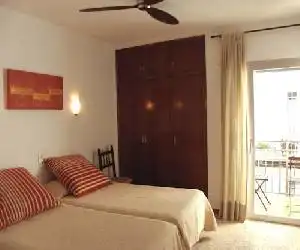 Pensió Vista Alegre - hotel en La Escala