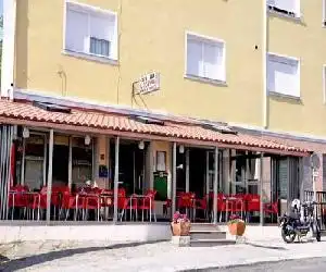 Pensión Costiña - hotel en Noya