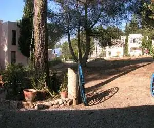 Pensión Las Tres Golondrinas - hotel en Playa es Figueral