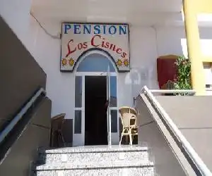 Pension Los Cisnes - hotel en El Puerto de Mazarrón