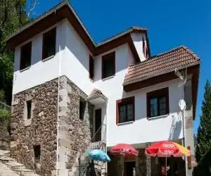 Pensión Casa Cesáreo - hotel en Pola de Somiedo