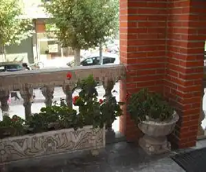 Pensión Zeus - hotel en Barakaldo