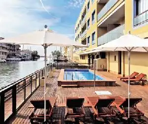 Pierre & Vacances Empuriabrava Marina - hotel en Empuriabrava