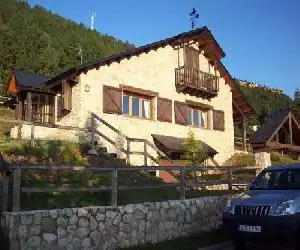 Port del Comte a pie de pistas - hotel en La Coma i la Pedra