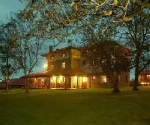 Posada Caborredondo - hotel en Oreña