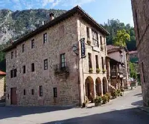 Posada de Fidel - hotel en Puentenansa