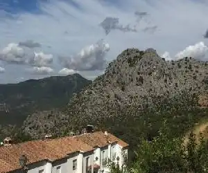 Posada El Parral - hotel en Benaocaz