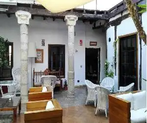 La Casa del Abad - hotel en Ampudia