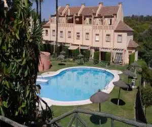 Residencial Augusta y Golf Playa IV - hotel en La Antilla