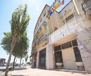 Residencial Super Stop Palafrugell - hotel en Calella de Palafrugell