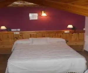 Roch Hotel - hotel en Altrón