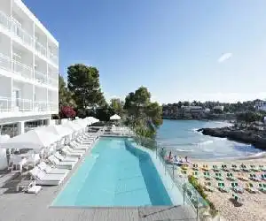 Grupotel Ibiza Beach Resort - Adults Only - hotel en Portinatx