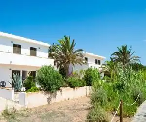 Sol y Mar - hotel en Playa Migjorn