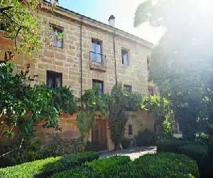 Solar De Quintano - hotel en Labastida