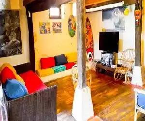 SURFtoLIVE House - hotel en Somo