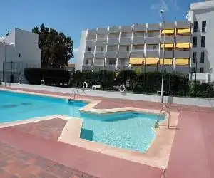 Terrasol Pirámides Puerto Blanco - hotel en Caleta De Velez