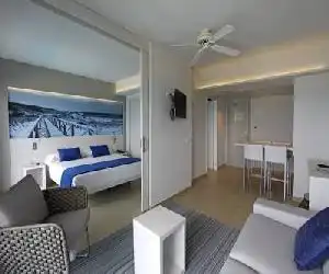Tonga Tower Design Hotel & Suites - hotel en Can Picafort