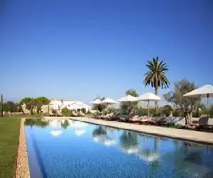 Torralbenc, a Small Luxury Hotel of the World - hotel en Cala en Porter