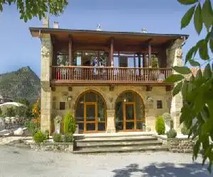 Villa Arce Hotel - hotel en Puente Viesgo