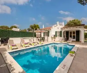 Villas Isi & Ana Mestral - hotel en Cala en Blanes