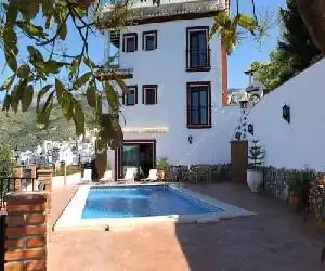 Villa La Posada - hotel en Canillas de Albaida