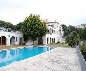 Villa Maricel - hotel en San Felíu de Guixols