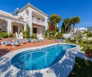 Villas Nerjazul - La Exótica - hotel en Nerja
