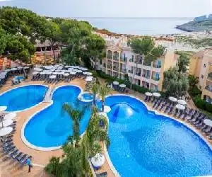 Zafiro Cala Mesquida - hotel en Cala Mesquida