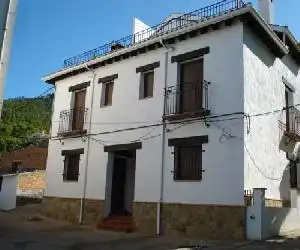 Vivienda Turística Rural Entrepinares - hotel en Segura de la Sierra
