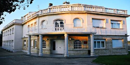 Casablanca Hotel Studios