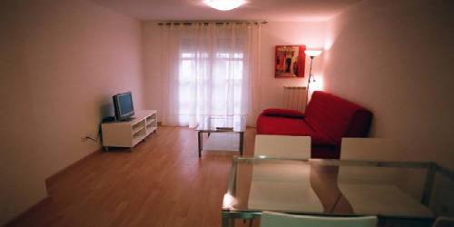 Apartamentos Auhabitat Zaragoza, edificio de apartamentos turísticos con facilidad de parking