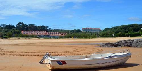 Apartamentos La Arena