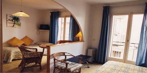 Apartamentos Montserrat