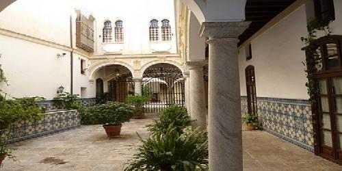 Apartamentos Pilatos King's Inn