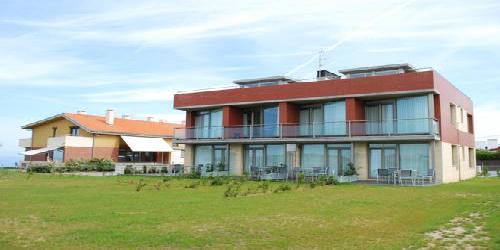 Apartamentos Playa de Portio