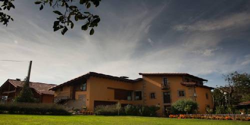 Apartamentos Rurales La Casa Vieja De Silió