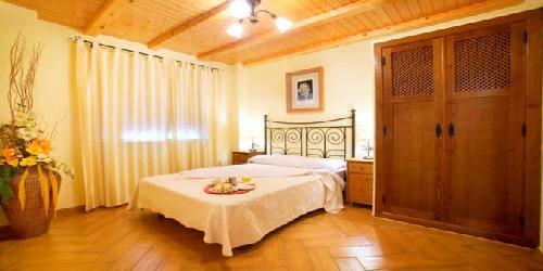 Apartamentos Rurales La Platea