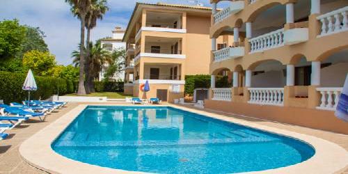 Apartamentos S'Olivera