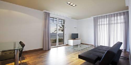 Apartamentos Senabre Palais