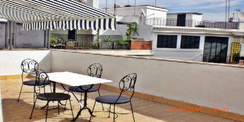 Apartamentos Turísticos La Encarnación
