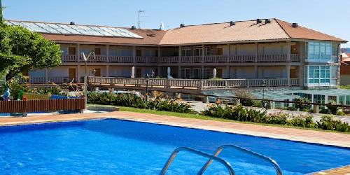 ApartHotel Punta Cabicastro
