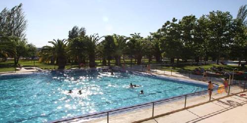 Hostal - Bungalows Camping Cáceres