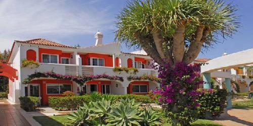 Bungalows Cordial Green Golf