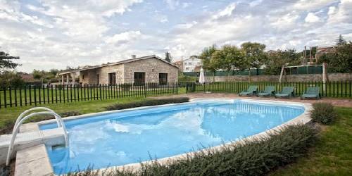 Casa A Pedriña