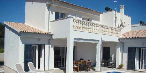 Casa Aina