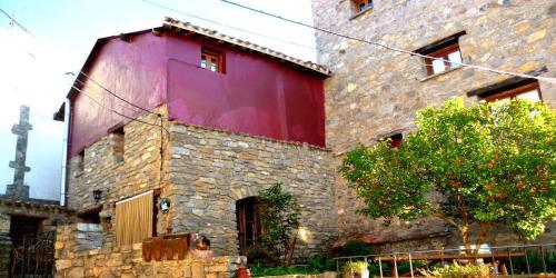 Casas de trevijano Cañon del rio leza Jardin y barbacoa