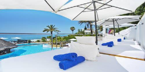 El Oceano Beach Hotel
