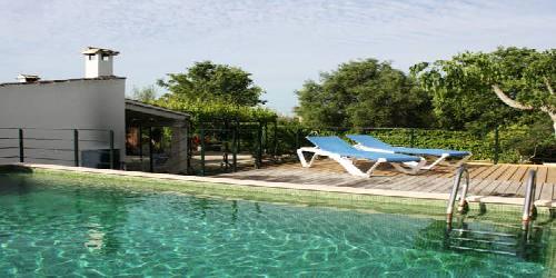 Modern Holiday Home in Buger with Private Pool