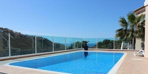 Guapa With Gym, Aircon + Wifi