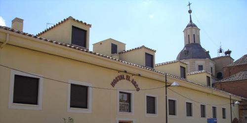 Hostal El Arco